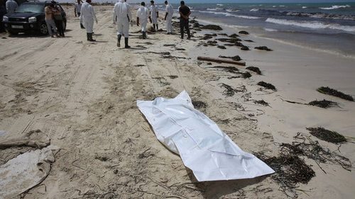 Катастрофа в Дерне. Спасатели нашли сотни трупов на ливийском пляже
