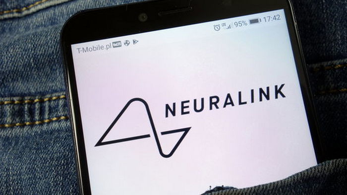 Компания Neuralink Илона Маска набирает людей для экспериментов над мозгом