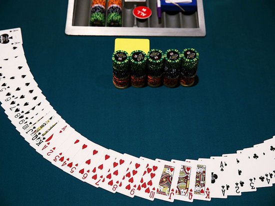 ИИ разгромил профессионалов в покер с помощью интуиции