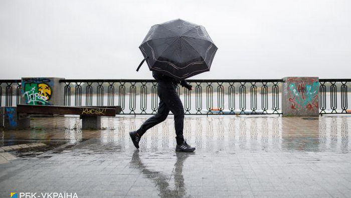 Дожди не только. Синоптики предупредили о непогоде в Киеве завтра