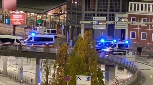 Аэропорт Гамбурга заблокирован из-за вооруженного мужчины