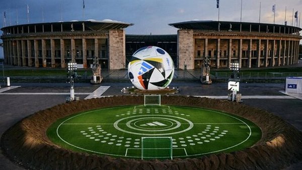 УЕФА официально представил мяч к Евро-2024