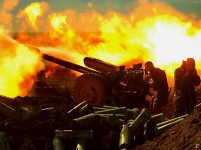 В Марьинке боевики провели массированный обстрел украинских позиций
