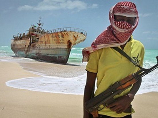 Сомалийские пираты впервые за 5 лет захватили судно