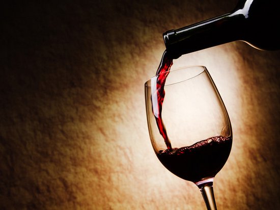 Компоненты вина замедляют старение мозга