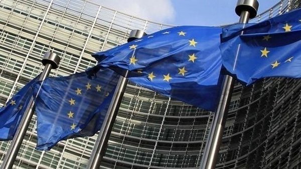 ЕК отказалась разморозить для Венгрии 10 миллиардов евро