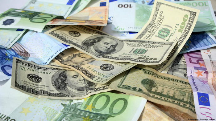 Рост доллара замедлился: НБУ обновил официальный курс