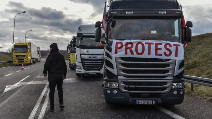 Польские фермеры на рождественско-новогодние праздники приостановят протест на границе
