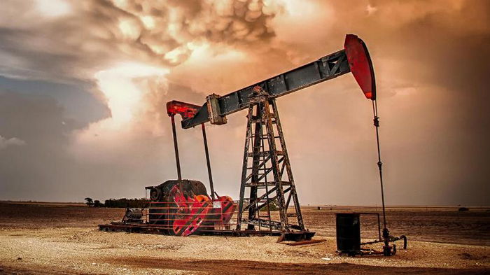 Саудовская Аравия снизила цены на нефть, вызвав падение мировых котировок