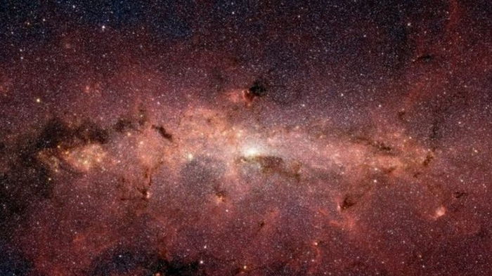 Ожидается катастрофа в центре Млечного Пути: туда летит огромный космический объект (фото)