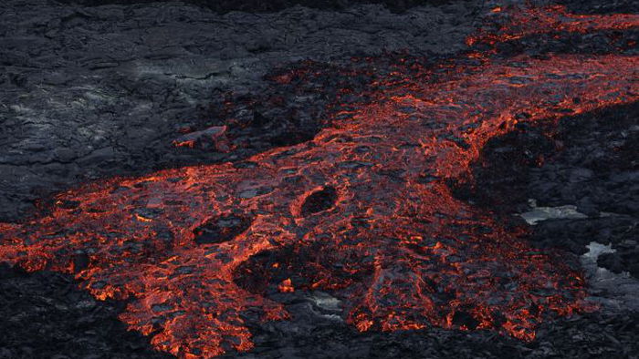 В Исландии произошло извержение вулкана: представляет опасность для городка