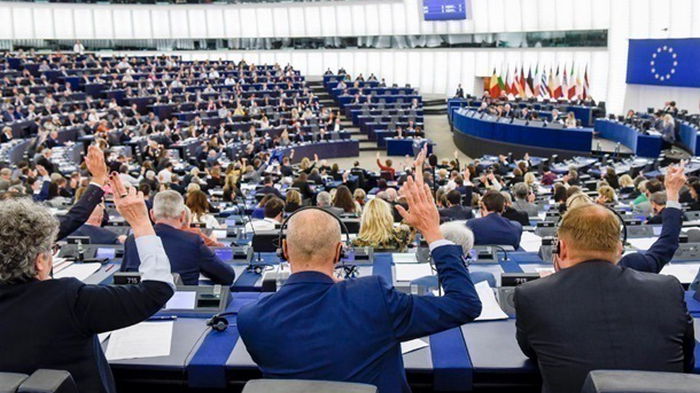 Европарламент принял резолюцию по Венгрии