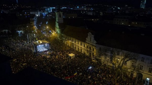 В Словакии прошли масштабные митинги против правительства Фицо