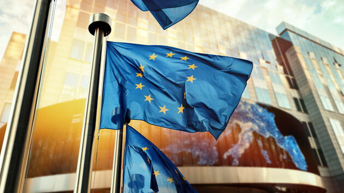 ЕС будет наращивать производство оружия на основе опыта борьбы с COVID-19, — глава Еврокомиссии
