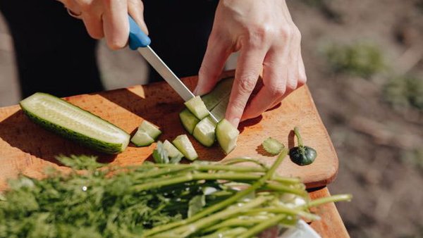 Ученые назвали салат, помогающий снизить давление: всего два ингредиента