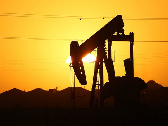 Нефть дорожает на новостях из США