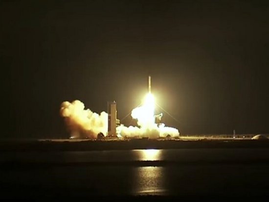 США вывели на орбиту новый военный спутник (видео)