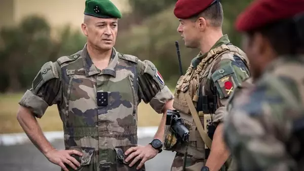 Франция может быстро развернуть армию — Le Mondе