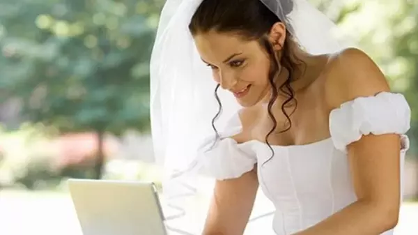 Украинцы смогут жениться по видеосвязи в приложении Дія