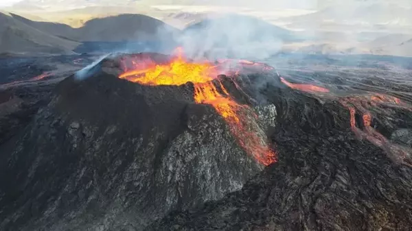 Самый большой вулкан в истории Земли: какой глубоководный самозванец захватил этот титул (фото)