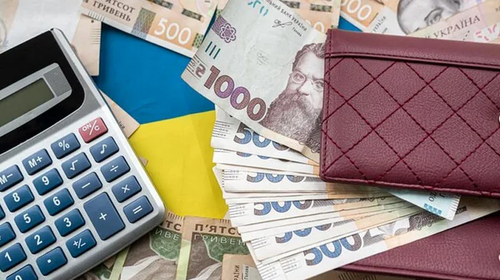 Средняя зарплата в Украине за год выросла на 2 тысячи гривен: данные ПФУ