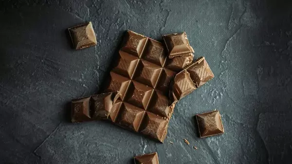 Без сахара, но сладкий: швейцарские ученые создали новый вид шоколада