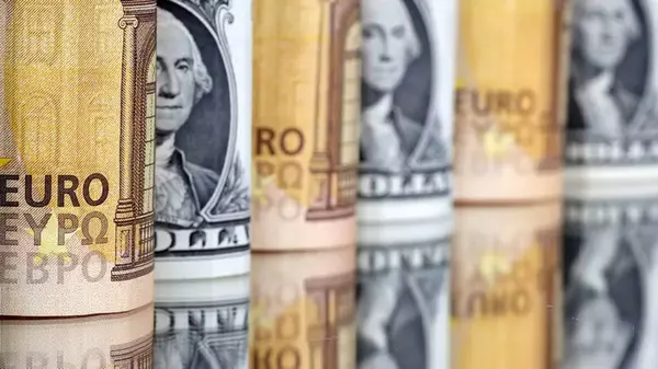 НБУ поднял курс доллара после трехдневного снижения