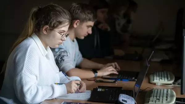 Когда в украинских школах начнется учебный год: ответ главы МОН