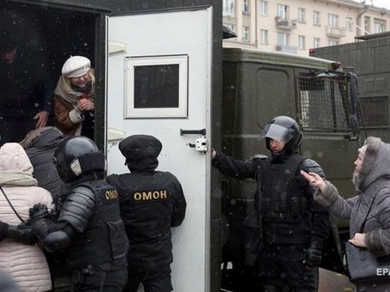 Массовые задержания в Минске сняли на беспилотник