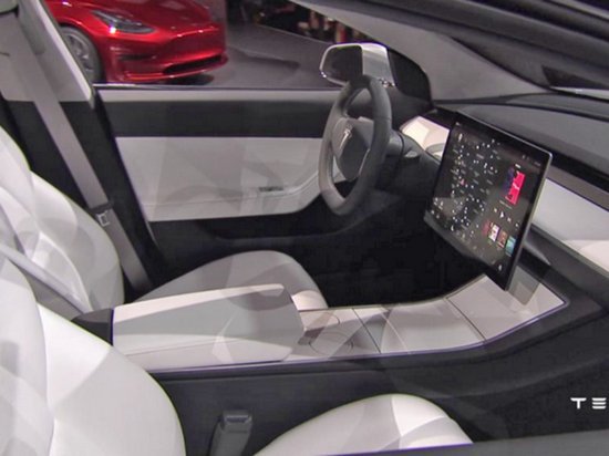 Электрокар Tesla Model 3 лишится привычного спидометра