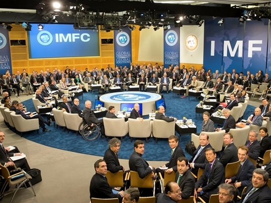МВФ ждет от украинских властей продажу земель и пенсионную реформу