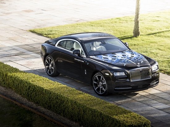 Компания Rolls Royce представила эксклюзивное купе Wraith