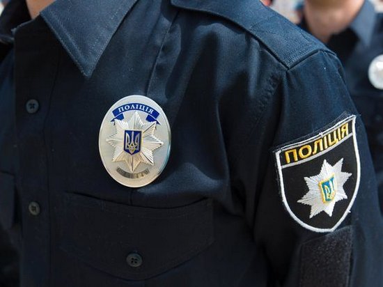 Киевские патрульные остановили автомобиль российского консульства с выпившим водителем