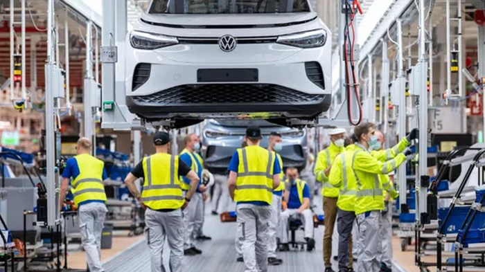 Volkswagen не закроет ни одного завода, но проведет масштабное сокраще...