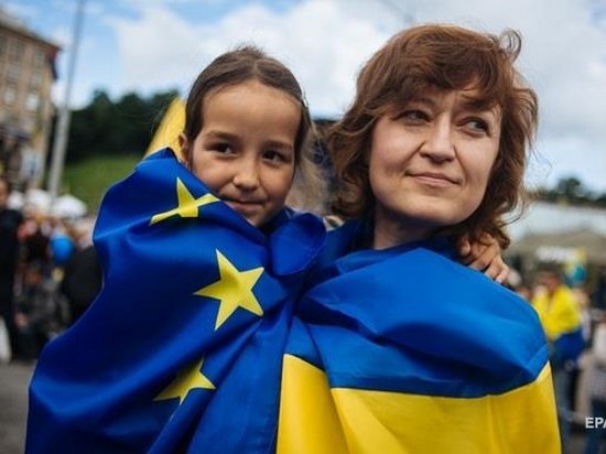 Украинцы с оккупированных территорий смогут использовать безвизовый режим