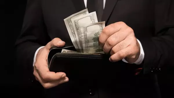 Миллионер дал ценный совет, как сэкономить кучу денег