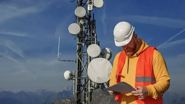 Рада поддержала ускорение строительства сетей мобильной связи: что изменится