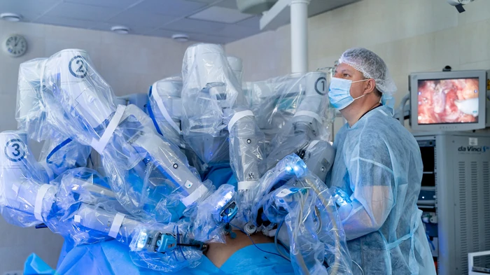 Роботизована аденомектомія