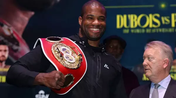 IBF назначила обязательную защиту Дюбуа в случае срыва боя с Усиком