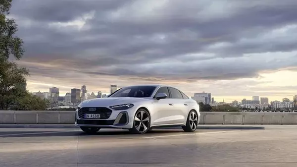 Audi представила новые плагин-гибридные A5