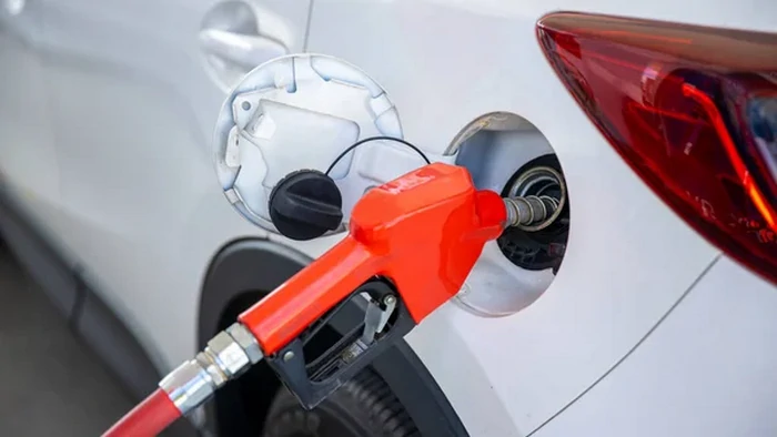 Подорожание бензина отменяется: НБУ пересмотрел прогноз на 2025 год