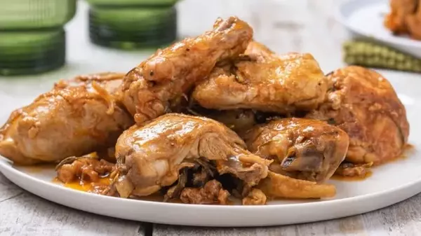 Всего 300 грамм курицы могут убить нас: ученые узнали о новой опасности мяса птицы