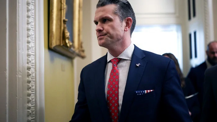 Пентагон уволит тысячу трансгендерных военных