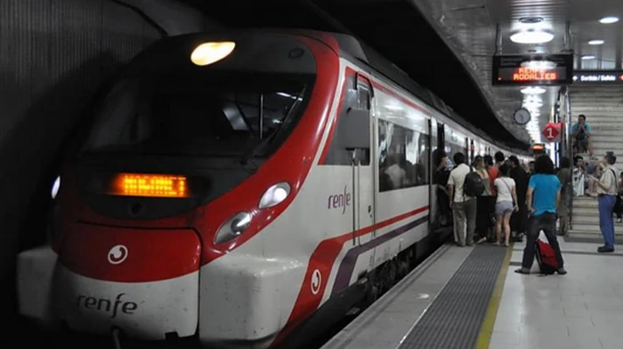 В Испании тысячи пассажиров столкнулись с задержками поездов