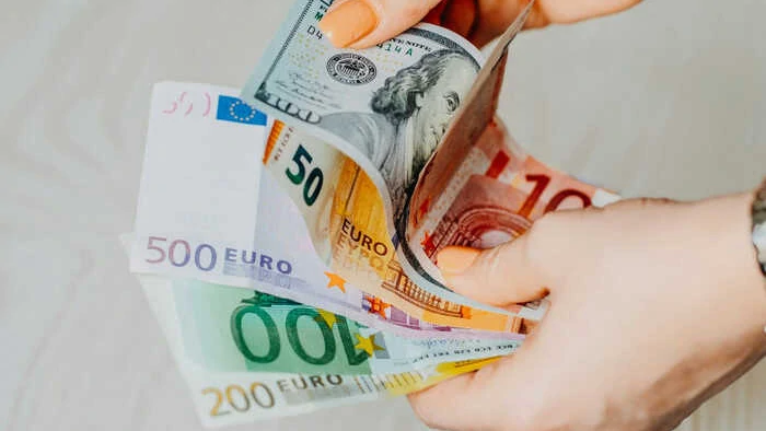 Нацбанк начал поднимать курс долара