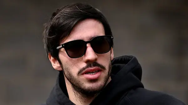 Пара манчестерских клубов желают видеть в своем составе футболиста Ньюкасла