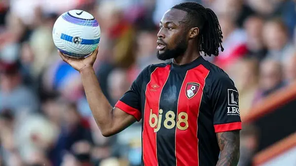 Манчестер Юнайтед следит за выступлениями одноклубника Ильи Забарного