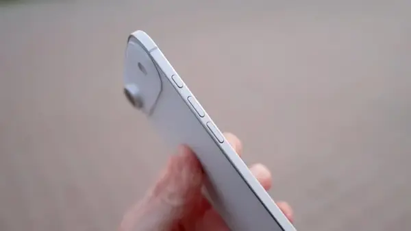 iPhone 17 Air получит революционную батарею, которая есть в новеньких Android-ах