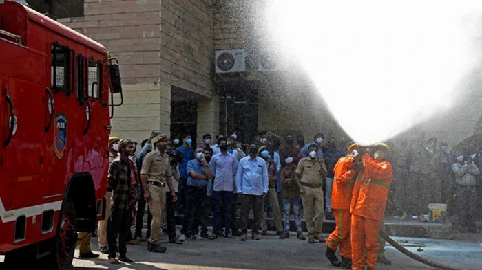 В Индии из-за пожара погибло 17 человек