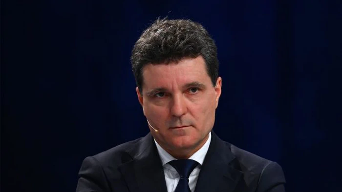 «Хочу пустить 15 пуль»: в Румынии мужчина пригрозил убийством новоизбранному президенту